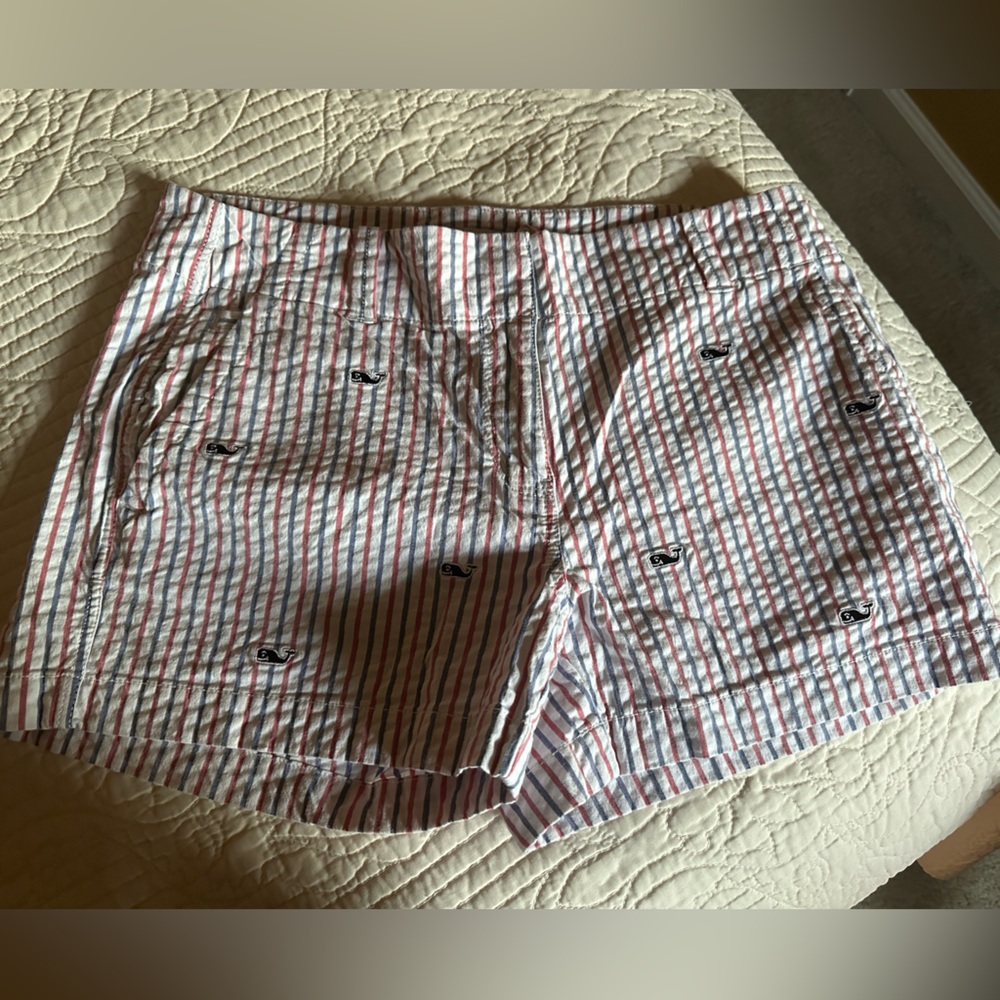 Vineyard Vine seersucker shorts